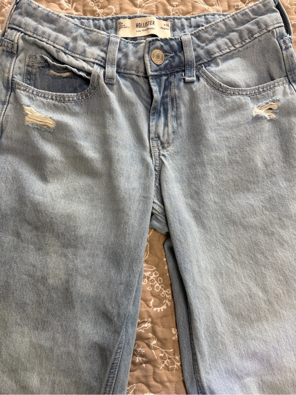 Hollister Light Blue Women’s Low-Rise Baggy Wide Leg Jeans